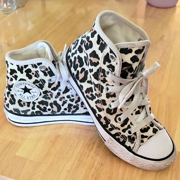 Kids Converse Cheetah Print High-Top Sneakers Size 13.5 - Picture 1 of 6